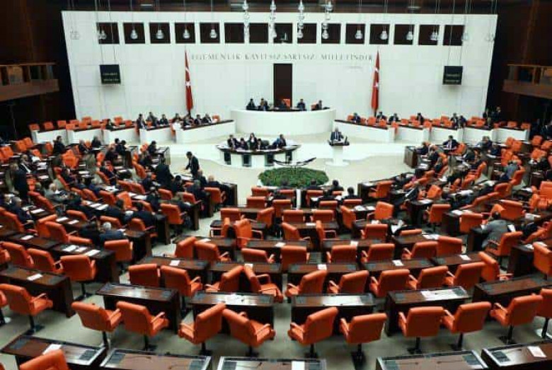 Թուրքիայի քեմալական կուսակցությունը մեջլիսում բողոքի ակցիա է սկսել
