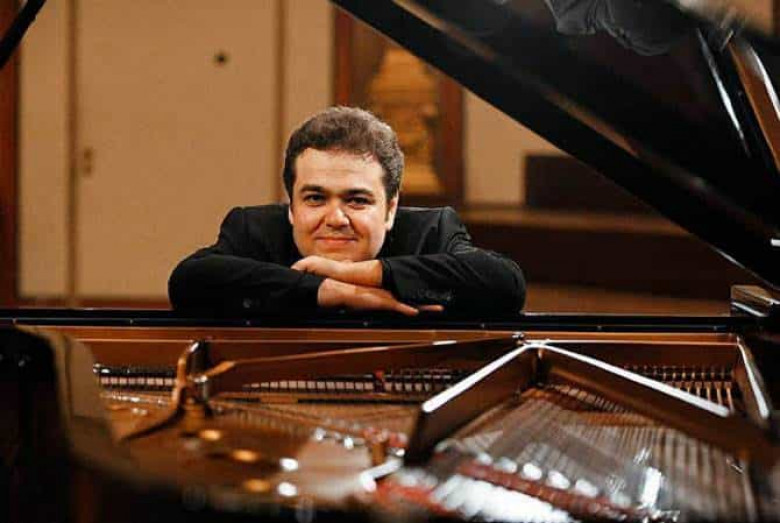 Հանրահայտ Արկադի Վոլոդոսի դաշնամուրը կհնչի «Արամ Խաչատրյան» համերգասրահում