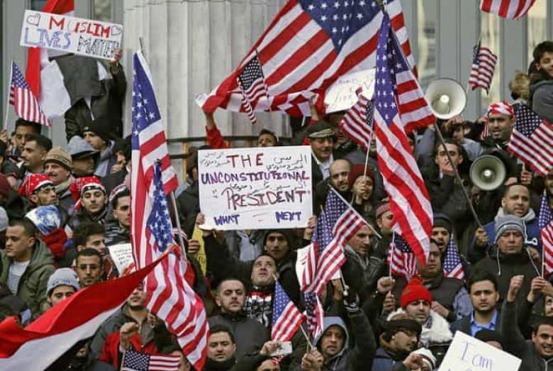 Ամերիկացի դատավորը ժամանակավորապես կասեցրել է միգրացիայի վերաբերյալ Թրամփի հրամանագիրը