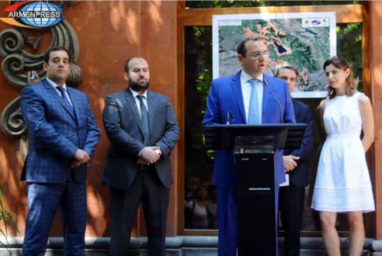 Էկոկրթությունը պետք է լինի մեր հանրության կենտրոնական հարցերից մեկը. Մինասյան