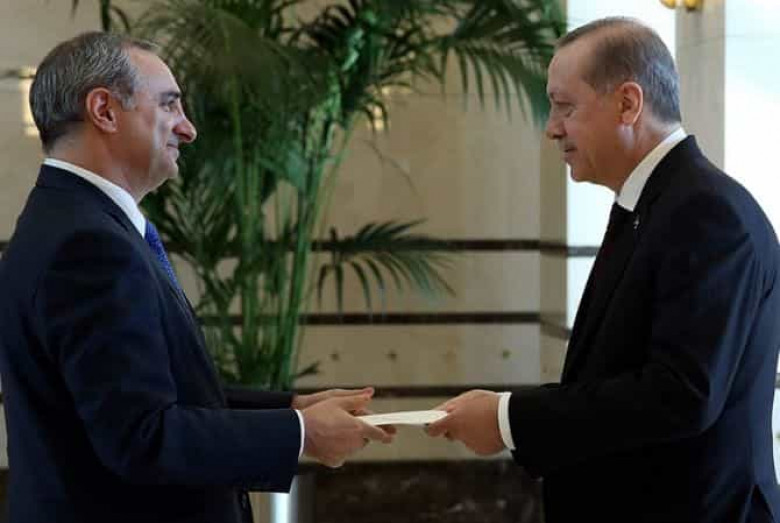 Իսրայելի դեսպանը հավատարմագրերն է հանձնել Էրդողանին