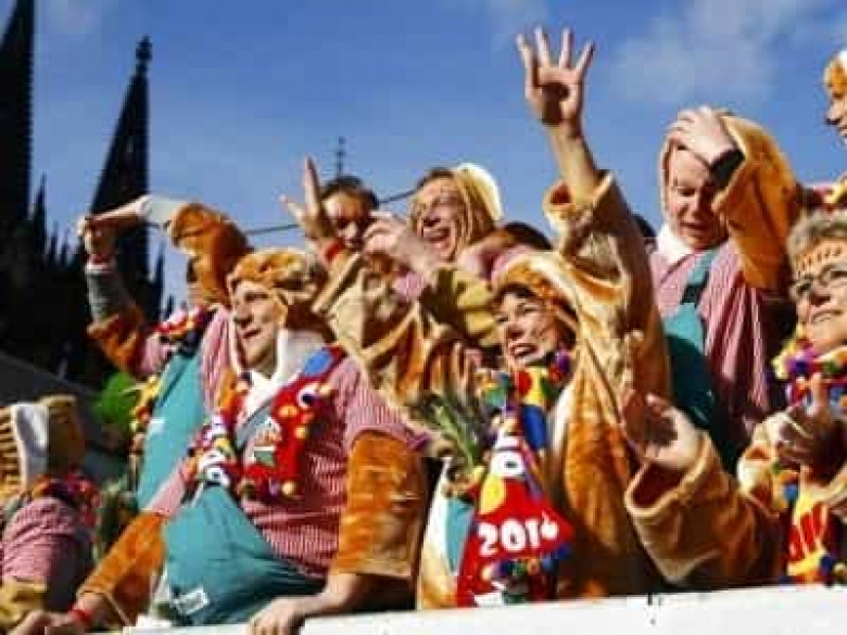 Գերմանիայում կարնավալի ժամանակ անհայտ անձինք պղպեղի գազ են բաց թողել