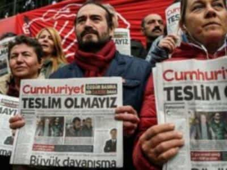 Թուրքիայում ձերբակալել են ընդդիմադիր թերթի առաքիչին