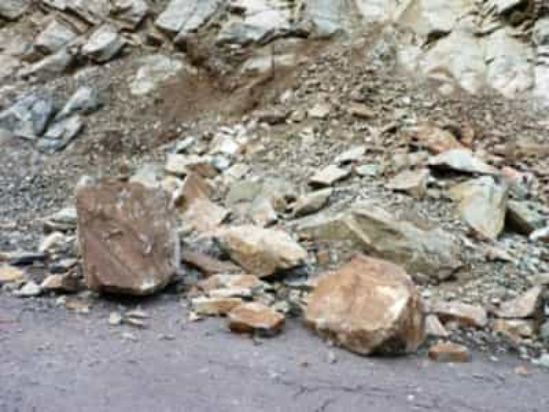 Փլուզում Արալեզ գյուղում