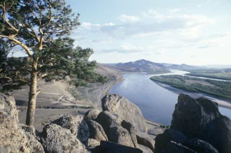 Ռուսաստանում դատախազն ու նրա կինը մահացել են ջրում խեղդվող երեխային փրկելիս