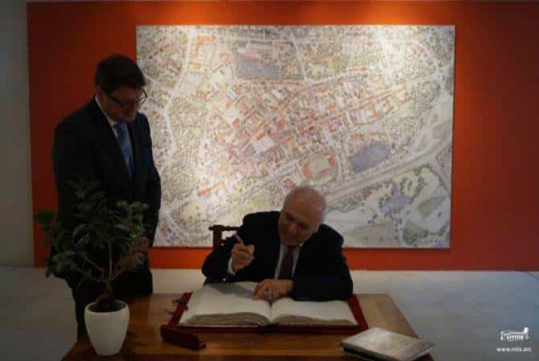 Դեսպան Սմբատյանն այցելել է Սաքսոնիա-Անհալտ երկրամասի Վիթենբերգ քաղաք