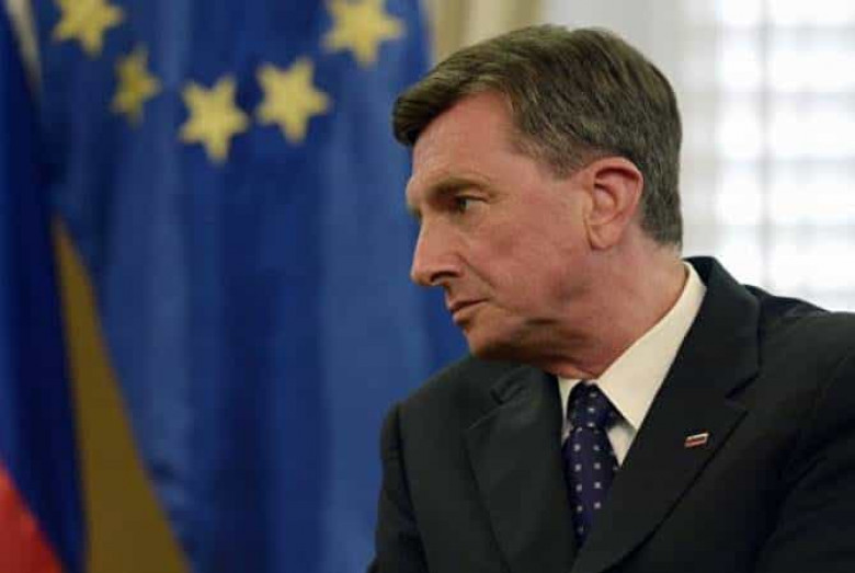 Սլովենիայի նախագահն ընտրարշավից առաջ ոտքով ճամփորդում Է երկրում