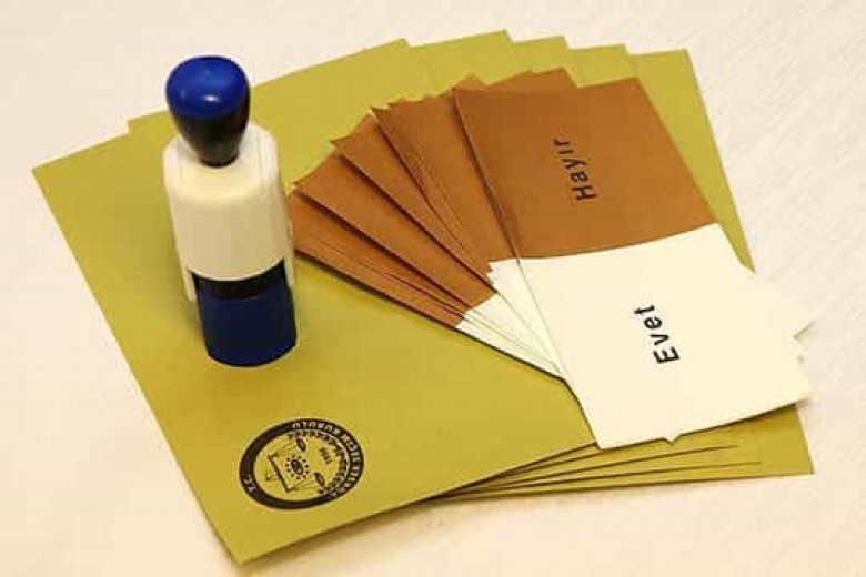 Թուրքիայում սկսվել է սահմանադրական փոփոխությունների հանրաքվեն