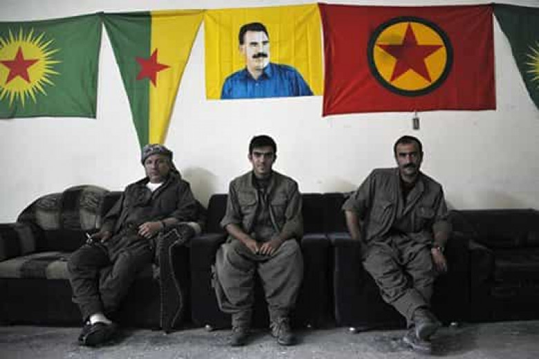 Ձեռքում երկու խաղաքարտ ունենալ. Milliyet, Թուրքիա