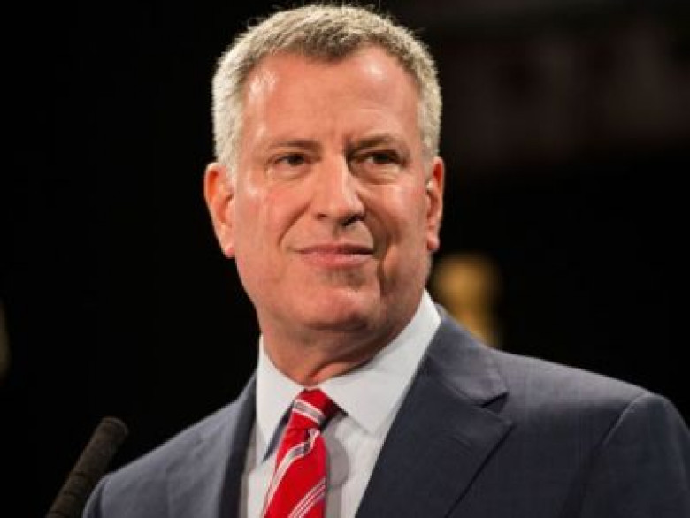 Նյու Յորքի քաղաքապետն իրեն եւ իր աշխատակիցներին ուղարկել է չվճարվող արձակուրդի