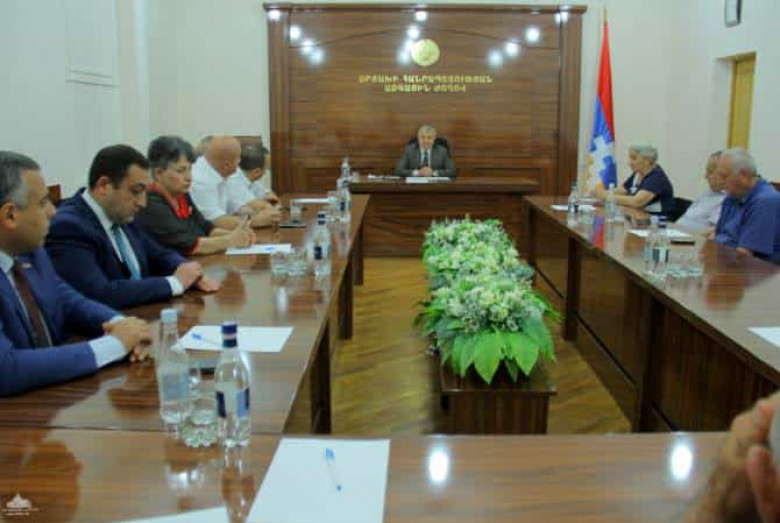 Արցախի խորհրդարանը քննարկել է արտահերթ նստաշրջան գումարելու հարցը
