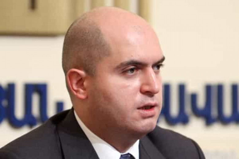 Արմեն Աշոտյանը չի ցանկանում մոռացվել. նրա նոր երգի պրեմիերան տեղի կունենա ապրիլի 7-ին.«Հրապարակ»