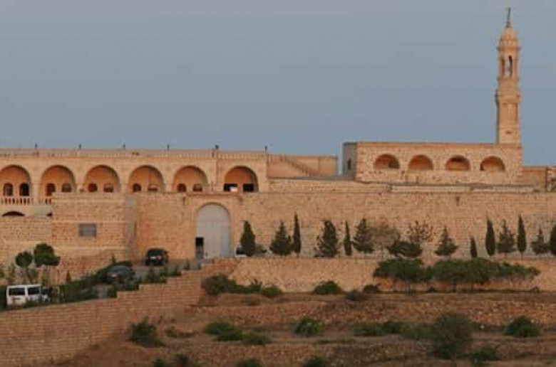 Թուրքիայում ասորիների համայնքին պատկանող բազմաթիվ եկեղեցական կառույցներ անօրինաբար փոխանցվել են Թուրքիայի կրոնական հարցերով վարչությանը