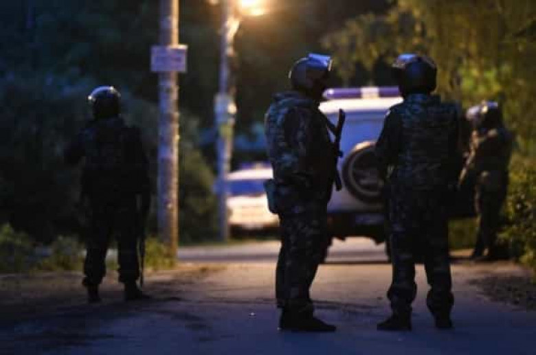 Մոսկվայում տղամարդը բնակելի շենքի պատուհանից կրակ է բացել անցորդների վրա