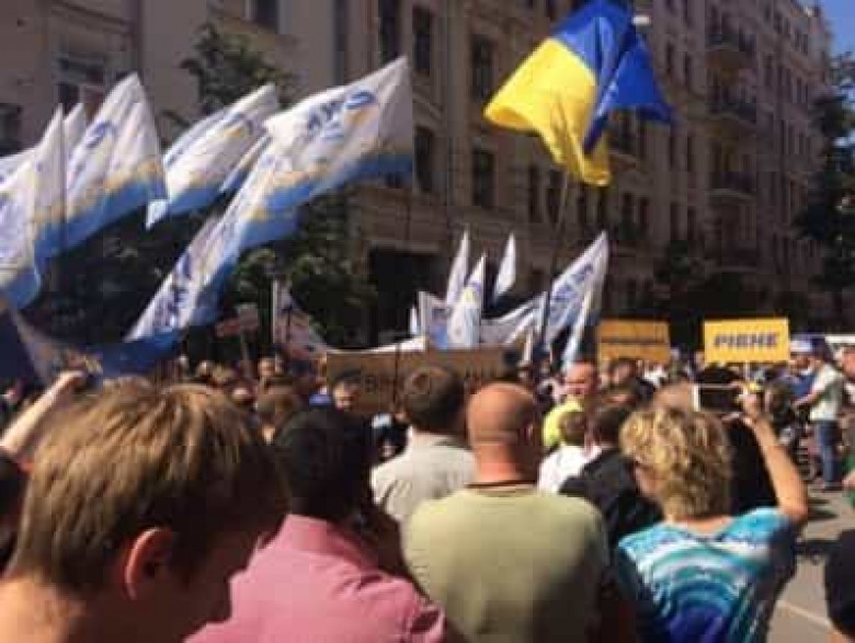 Կիեւում Սահակաշվիլիի կողմնակիցները ծեծկռտուք են սարքել ոստիկանության հետ