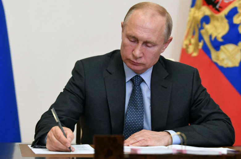 Պուտինը ստորագրել է ՌԴ պաշտոնյաներին 2-րդ քաղաքացիություն ունենալն արգելող օրենք