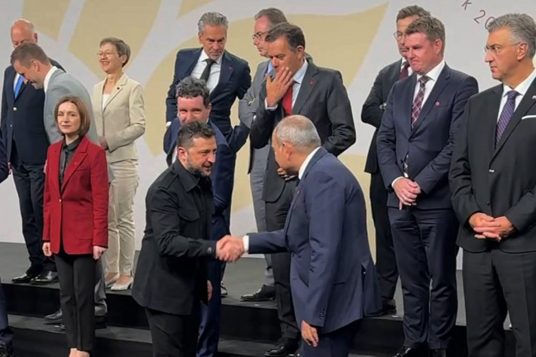 Ներքին և արտաքին աղետալի քաղաքականություն. «Փաստ»