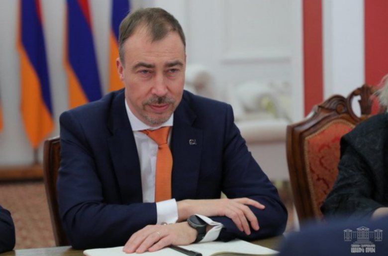 ԵՄ-ն անպայման կշփվի թե՛ Երևանի, թե՛ Բաքվի հետ՝ լուծելու բոլոր կարևոր, այդ թվում՝ խաղաղության պայմանագրի խնդիրները. ԵՄ հատուկ ներկայացուցիչ