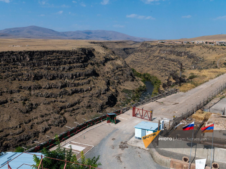 «Հայաստանը պատրաստվում է բացել սահմանը Թուրքիայի հետ, իսկ Ադրբեջանը փակում է իր սահմանը». «Փաստ»