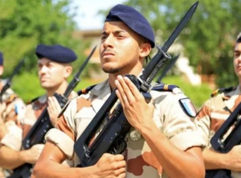 Франция начала вывод своих войск из Чада