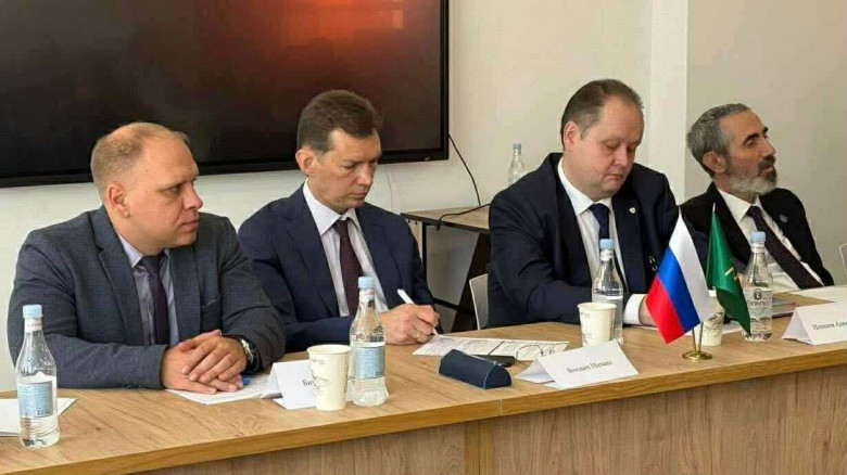 В Ереване прошёл круглый стол, посвящённый актуальным вопросам политико-экономических аспектов современных армяно-российских отношений