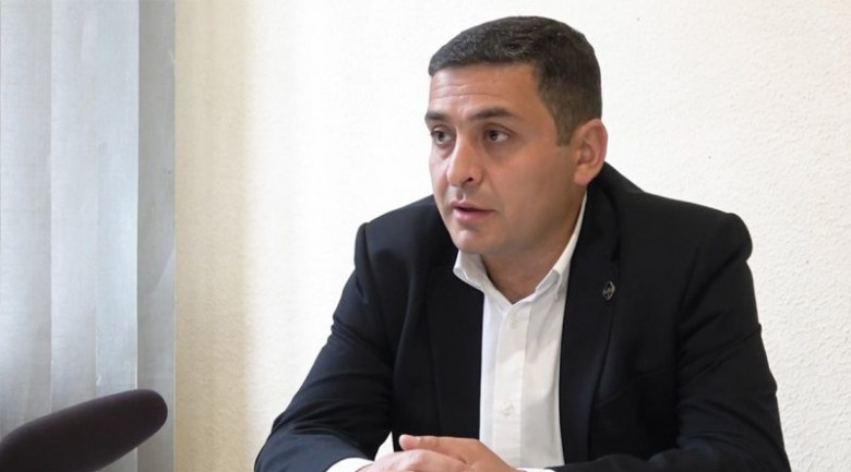 Երեկ մեր թվով 12-րդ գրասենյակը բացեցինք Տաշիր քաղաքում, որի երիտասարդ թիմի հետ մեծ հույսեր ենք կապում․ Մենուա Սողոմոնյան