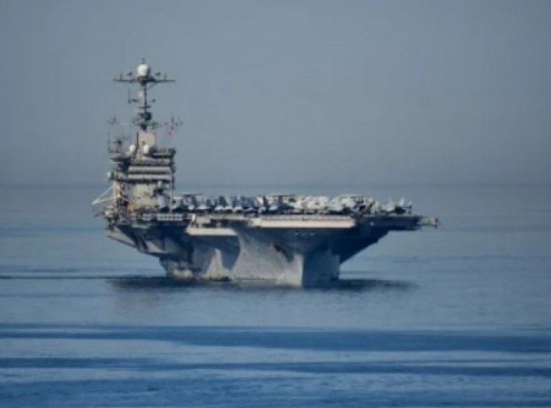 Йеменские силы во второй раз за сутки атаковали американский авианосец USS Harry S. Truman