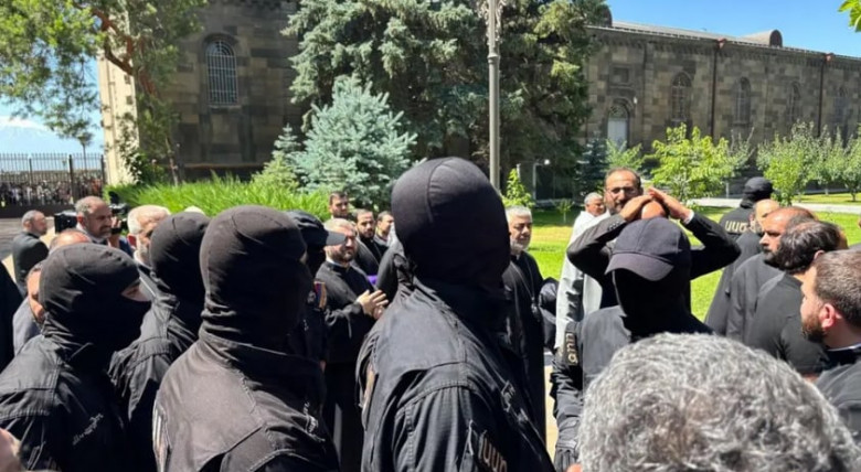 Баку диктует, Пашинян выполняет: Церковь под ударом: «Паст»