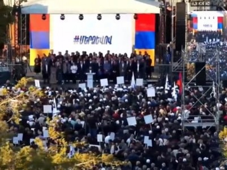«Մեր ձեւով» շարժման հանրահավաքը մեկնարկեց աղոթքով