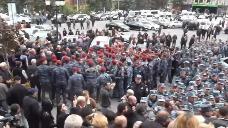 Փաշինյանը տեռոր է իրականացնում Գյումրիում