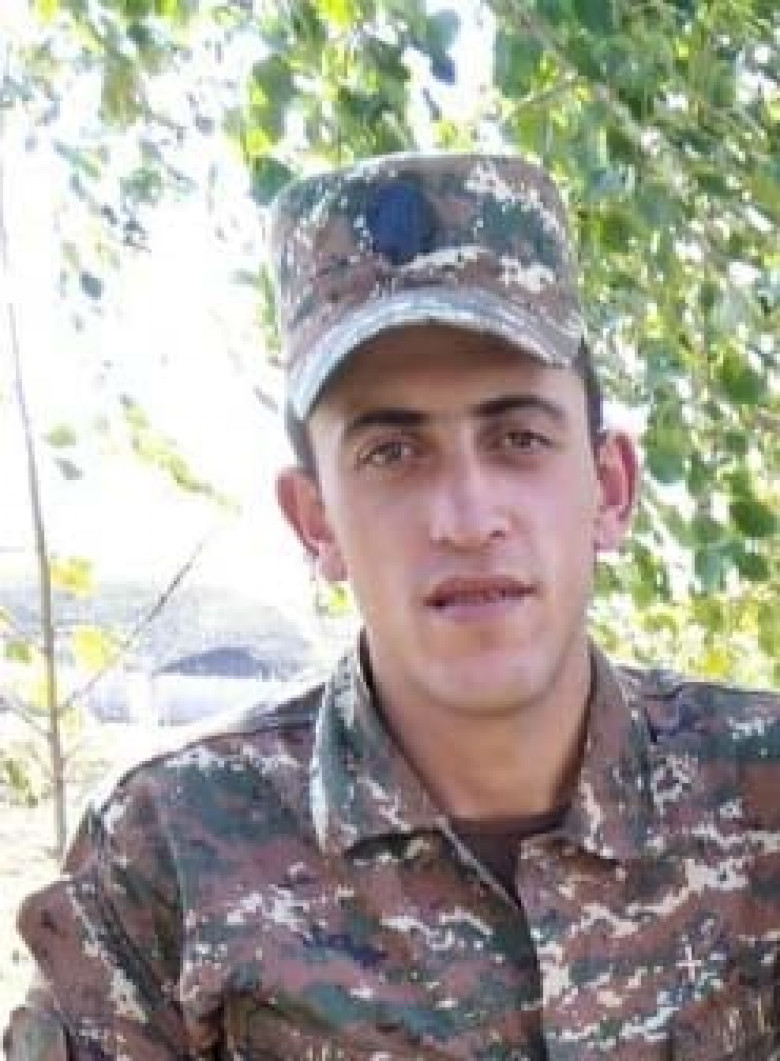 «Եղբայրս բարի էր, բոլորին հասնող, զուսպ, կամեցող». Թոռնիկ Սարգսյանը զոհվել է 2022 թ. սեպտեմբերի 13-ին Վերին Շորժայի դիրքում, տուն «վերադարձել»... մոտ երկու տարի անց. «Փաստ»