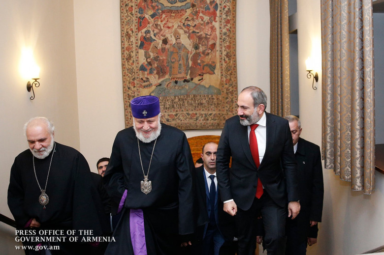 Հայ առաքելական եկեղեցին՝ վերջին պատնեշը քաղաքական «բեսպրեդելի» դեմ. «Փաստ»