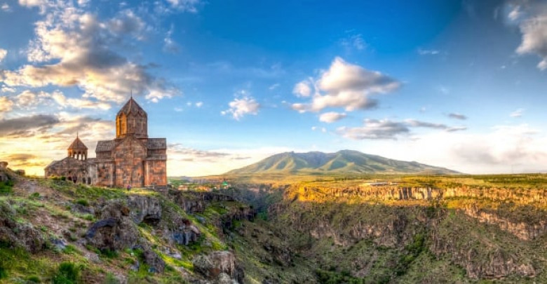 Մեր երկրի տարածքում մեր Եկեղեցին ստիպված է պաշտպանվել հալածանքներից. «Փաստ»